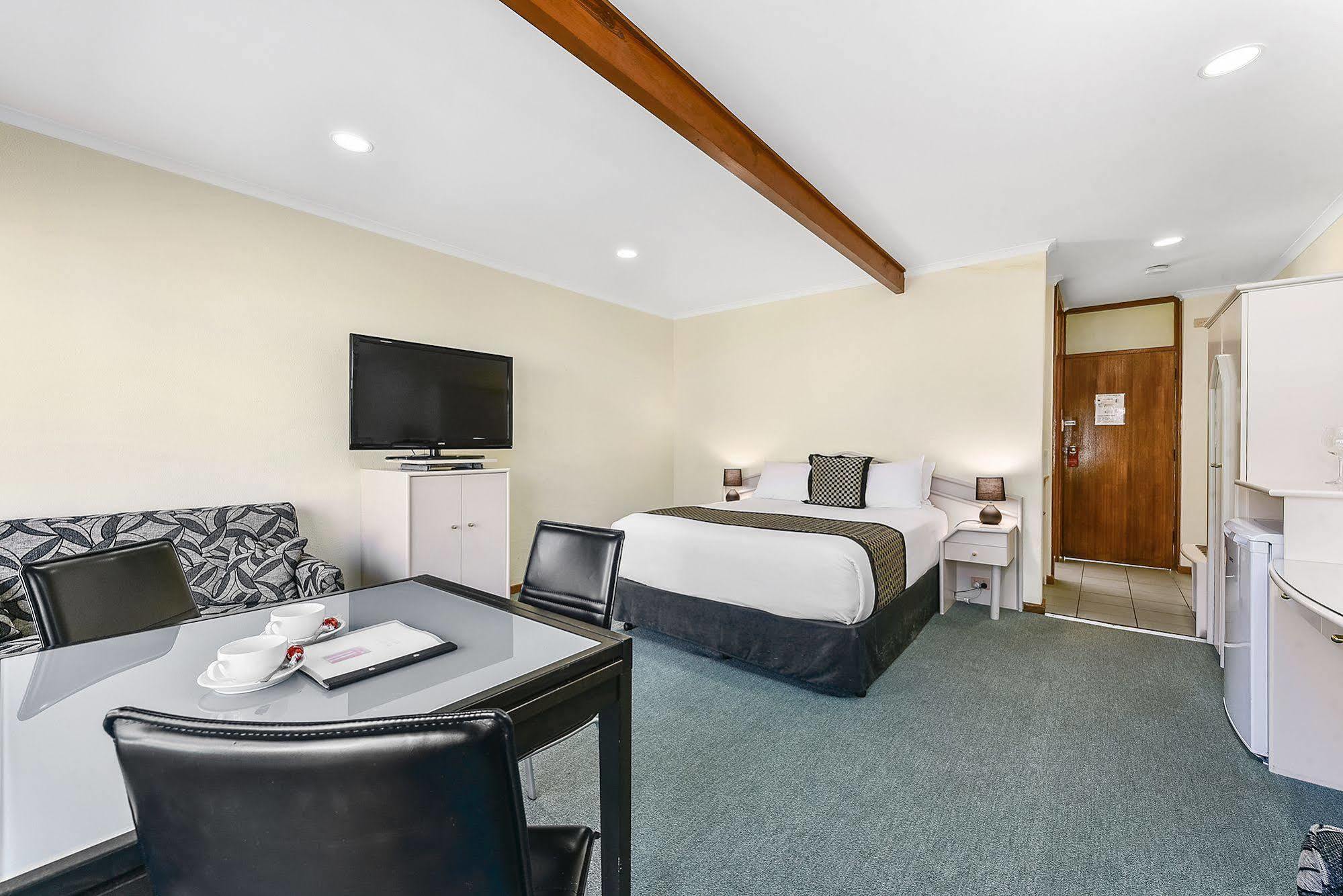 William Macintosh Motor Lodge Наракоорт Экстерьер фото